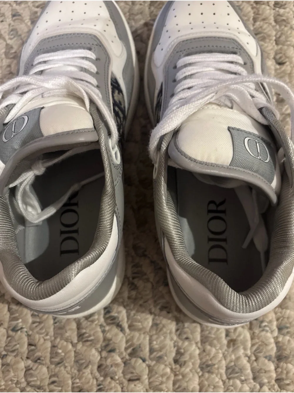 Dior White & Gray B23 Low-Top Sneakers with Oblique Canvas - Picture 6 of 7